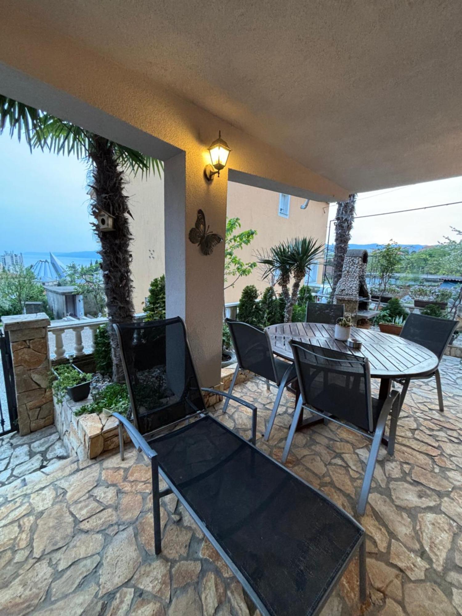 Apartman Edina Rijeka Exteriör bild